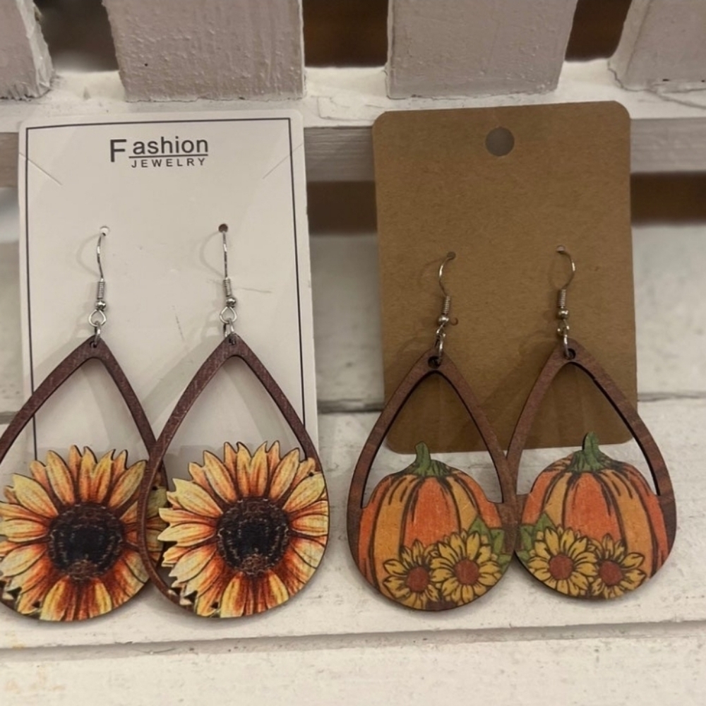 Wooden fall earrings Pumpkins and Sunflowers